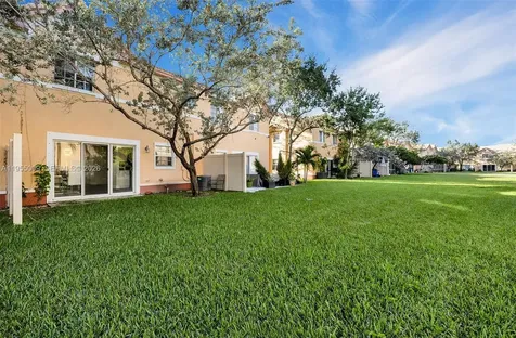2311 SW 87th Way Miramar FL 33025
