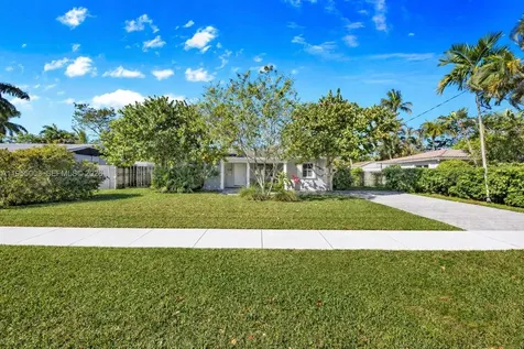 8230 SW 63rd Place Miami FL 33143