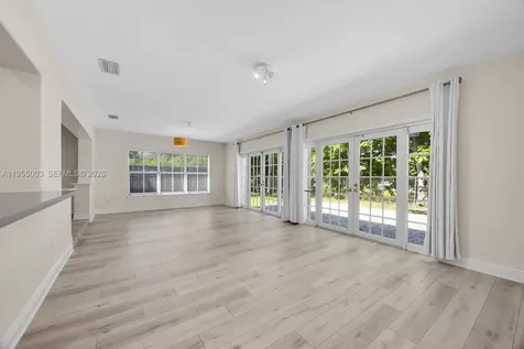 8230 SW 63rd Place Miami FL 33143
