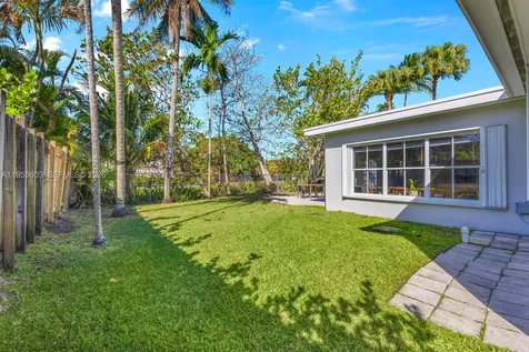 8230 SW 63rd Place Miami FL 33143