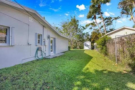 8230 SW 63rd Place Miami FL 33143