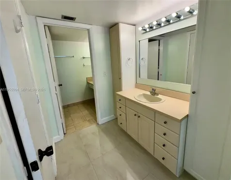 1201 S Ocean Drive Hollywood FL 33019