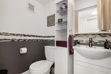 17800 Atlantic Boulevard Sunny Isles Beach FL 33160