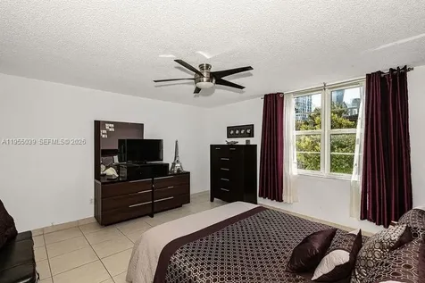 17800 Atlantic Boulevard Sunny Isles Beach FL 33160