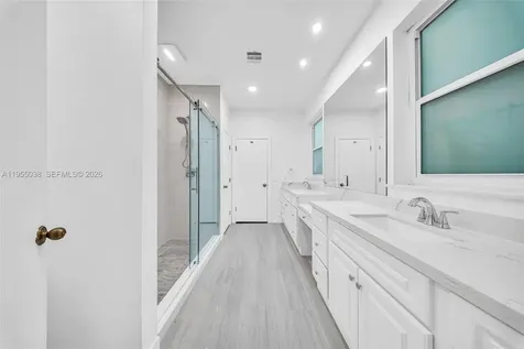 520 Morningside Drive Miami Springs FL 33166