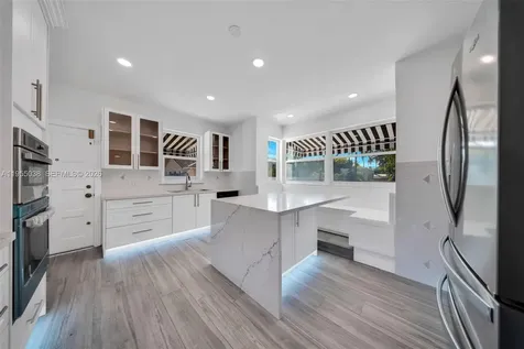 520 Morningside Drive Miami Springs FL 33166