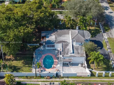 520 Morningside Drive Miami Springs FL 33166
