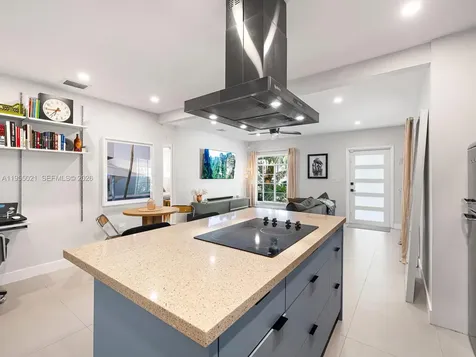 1009 NW 11th Court Miami FL 33136