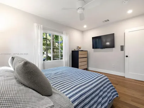 1009 NW 11th Court Miami FL 33136