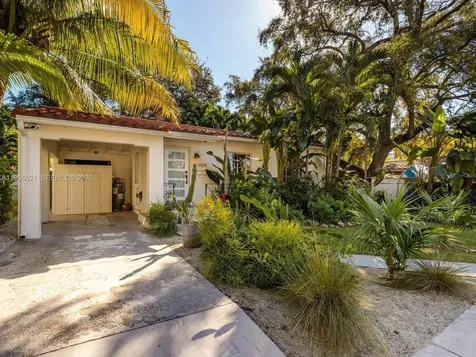 1009 NW 11th Court Miami FL 33136