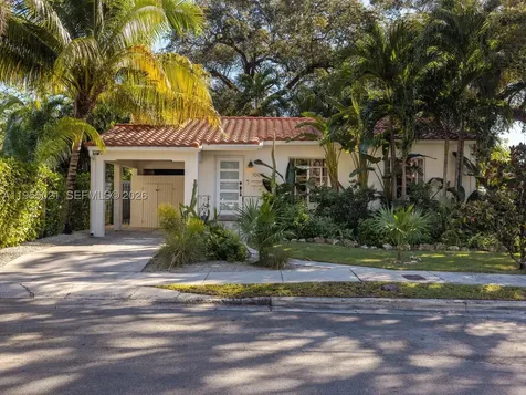 1009 NW 11th Court Miami FL 33136