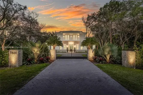 7605 SW 71st Avenue Miami FL 33143