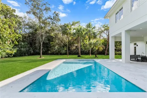 7605 SW 71st Avenue Miami FL 33143