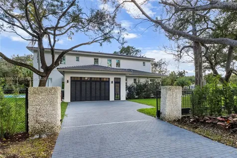7605 SW 71st Avenue Miami FL 33143
