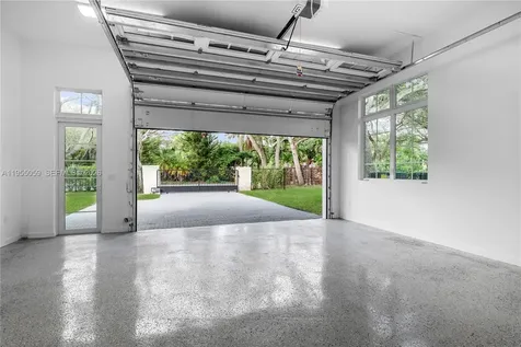 7605 SW 71st Avenue Miami FL 33143