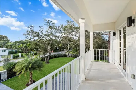 7605 SW 71st Avenue Miami FL 33143