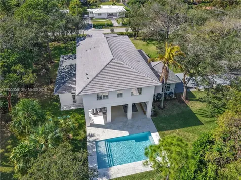 7605 SW 71st Avenue Miami FL 33143