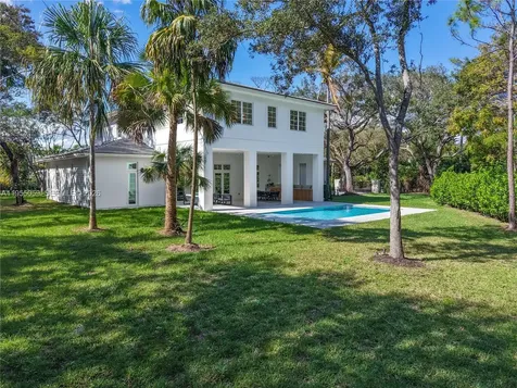 7605 SW 71st Avenue Miami FL 33143