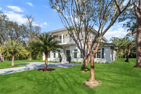 7605 SW 71st Avenue Miami FL 33143