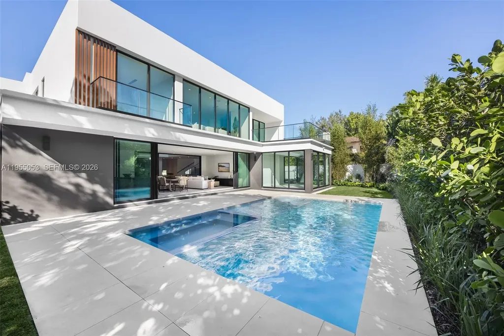 30 Samana Drive Coconut Grove FL 33133