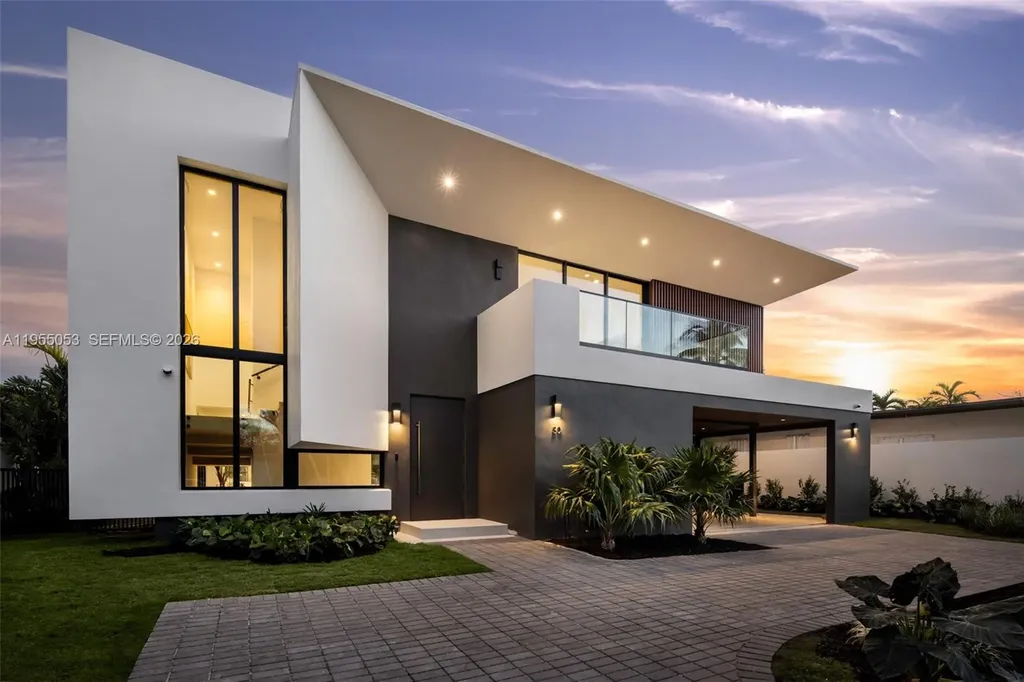 30 Samana Drive Coconut Grove FL 33133