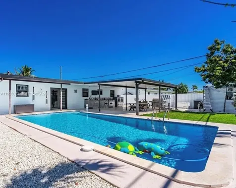 9830 Bahama Drive Cutler Bay FL 33189