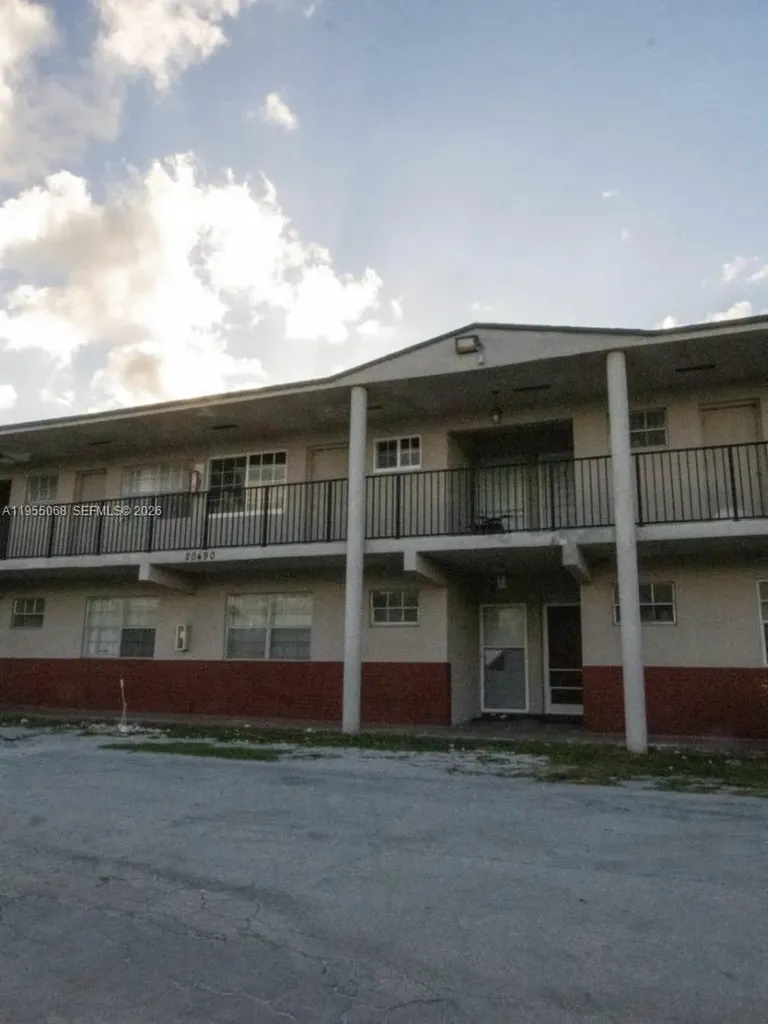 20490 NW 7th Avenue Miami Gardens FL 33169