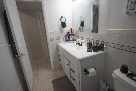 20490 NW 7th Avenue Miami Gardens FL 33169