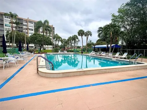 1100 Saint Charles Place Pembroke Pines FL 33026