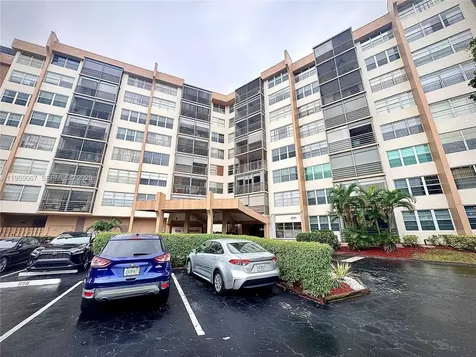 1100 Saint Charles Place Pembroke Pines FL 33026