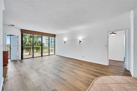 20281 E Country Club Drive Aventura FL 33180