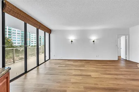20281 E Country Club Drive Aventura FL 33180