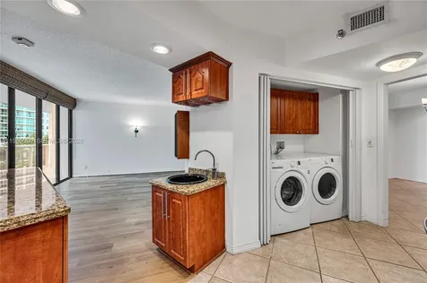 20281 E Country Club Drive Aventura FL 33180