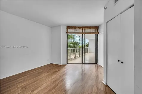 20281 E Country Club Drive Aventura FL 33180