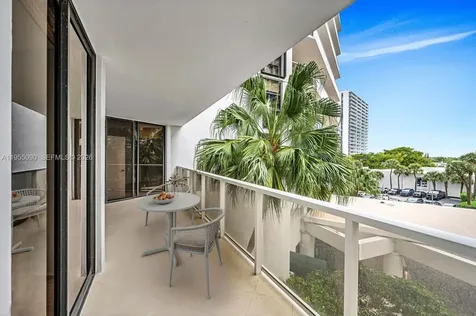 20281 E Country Club Drive Aventura FL 33180
