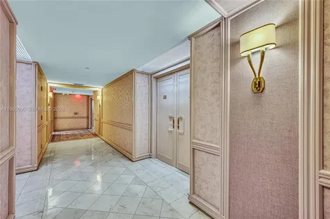 20281 E Country Club Drive Aventura FL 33180