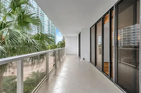 20281 E Country Club Drive Aventura FL 33180