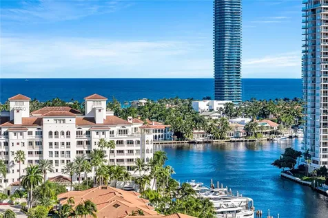 20281 E Country Club Drive Aventura FL 33180