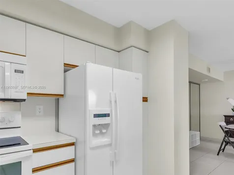 3400 NE 192nd Street Aventura FL 33180