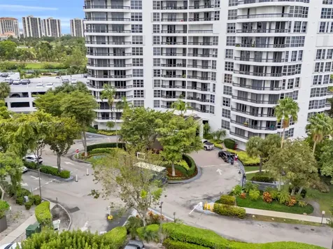 3400 NE 192nd Street Aventura FL 33180