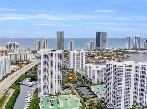 3400 NE 192nd Street Aventura FL 33180