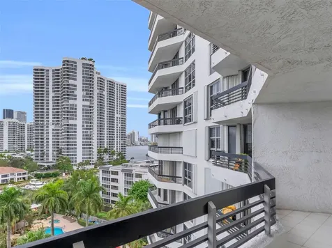 3400 NE 192nd Street Aventura FL 33180