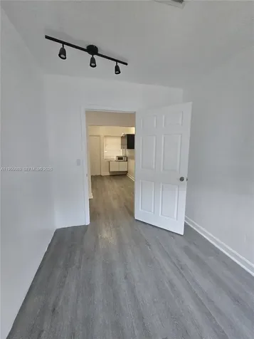 2729 NW 47th Street Miami FL 33142