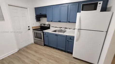 2729 NW 47th Street Miami FL 33142