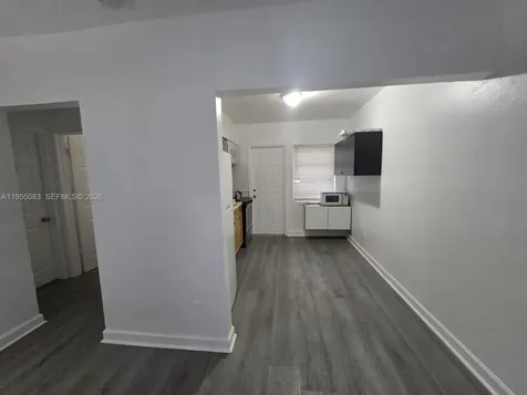 2729 NW 47th Street Miami FL 33142