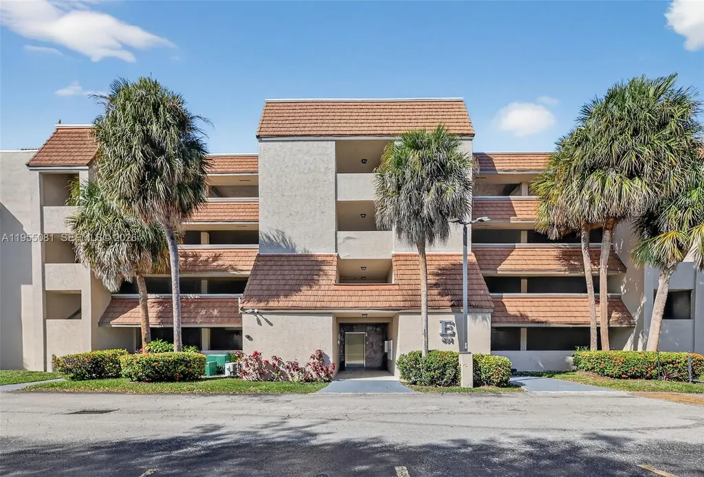 491 Ives Dairy Road Miami FL 33179