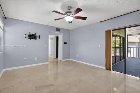 491 Ives Dairy Road Miami FL 33179