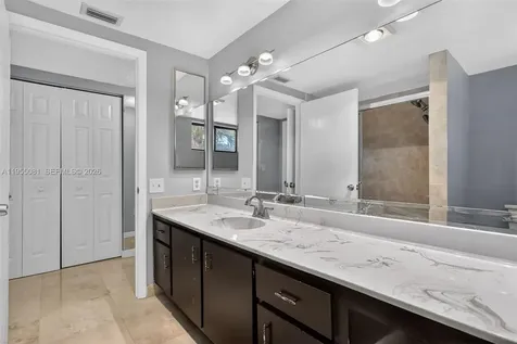491 Ives Dairy Road Miami FL 33179