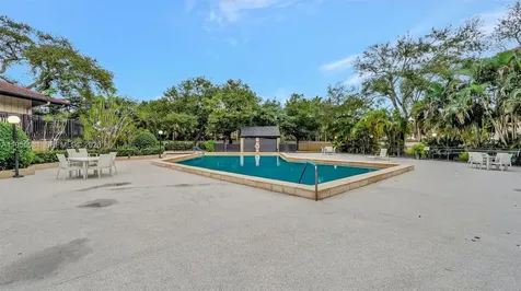 491 Ives Dairy Road Miami FL 33179