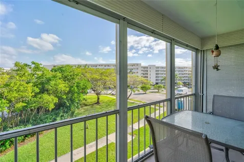 2930 Point East Drive Aventura FL 33160